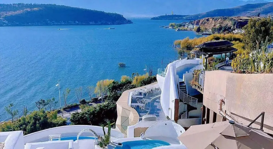 Santorini Phương Đông