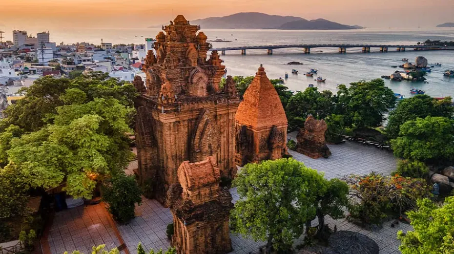 Tháp Bà Ponagar
